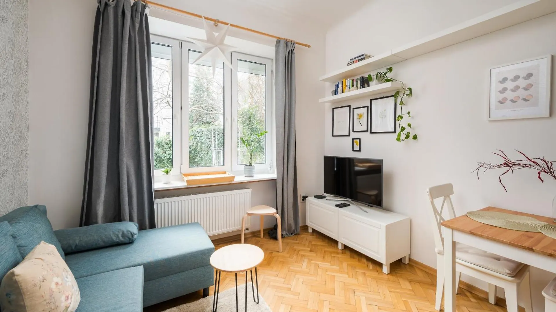 Metro Raclawicka Charming Apartment Warsaw