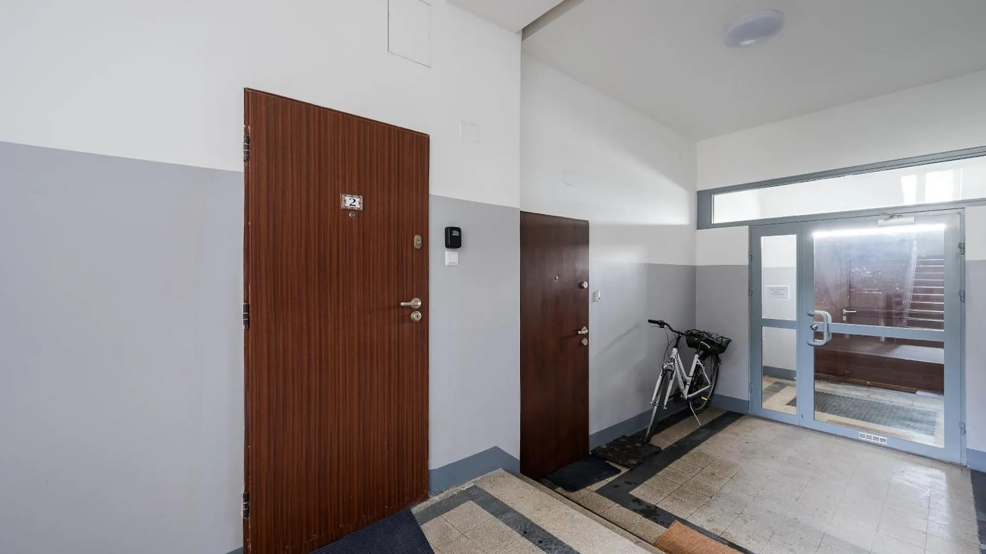 Metro Raclawicka Charming Apartment Warsaw Poland